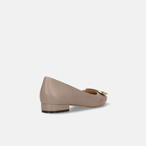 2022AW: Flat shoes with pointed toe buckle (4785) Greige S
